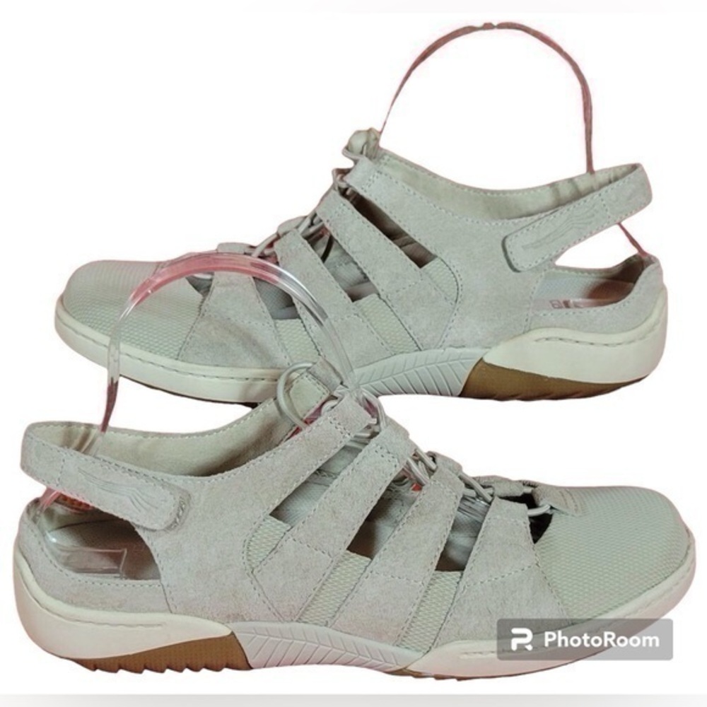 NWOB Riona MaryJanes,  Size (39, 8.5-9)